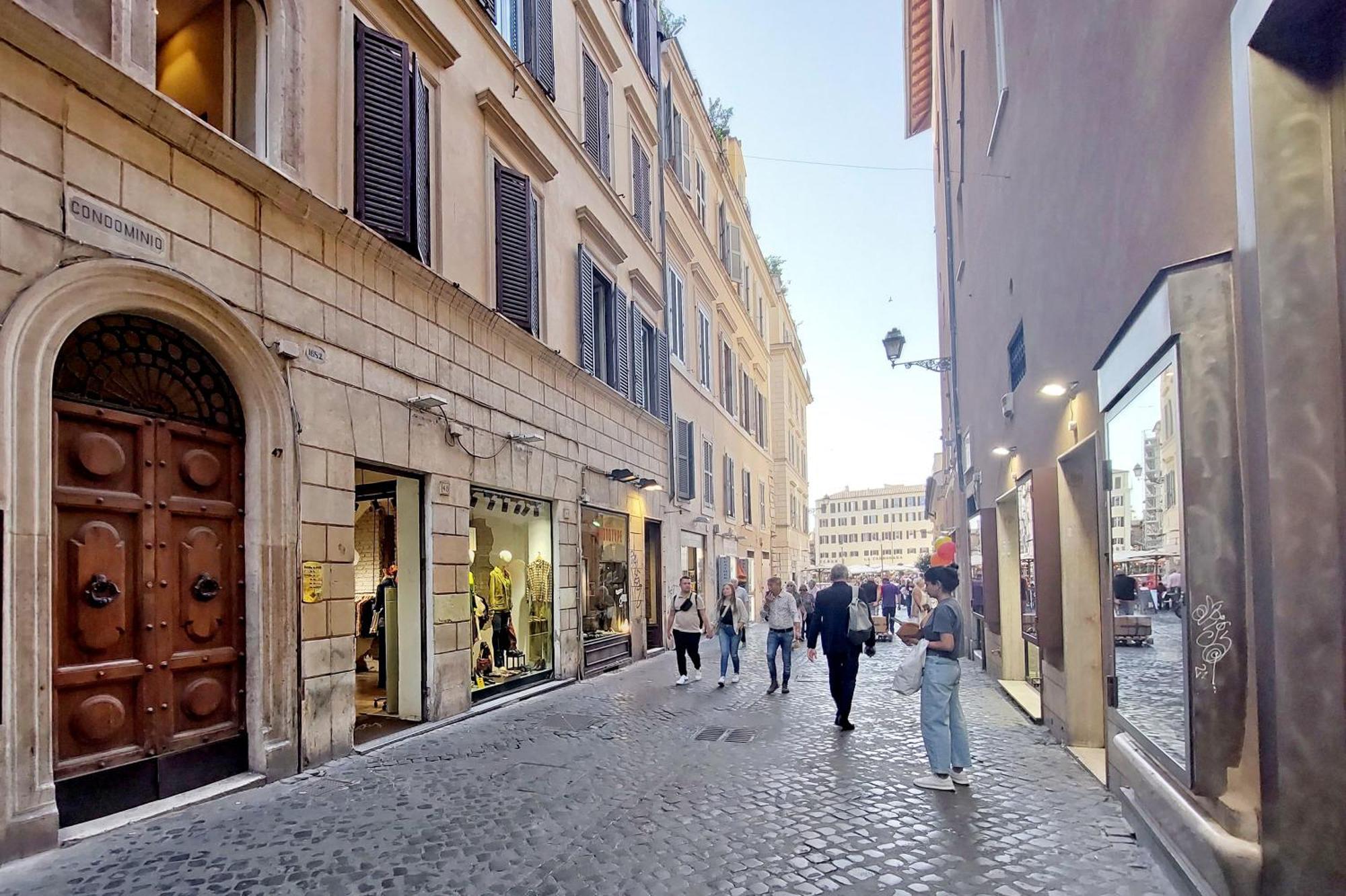 Campo Dei Fiori Con Terrazzo Apartment โรม ภายนอก รูปภาพ